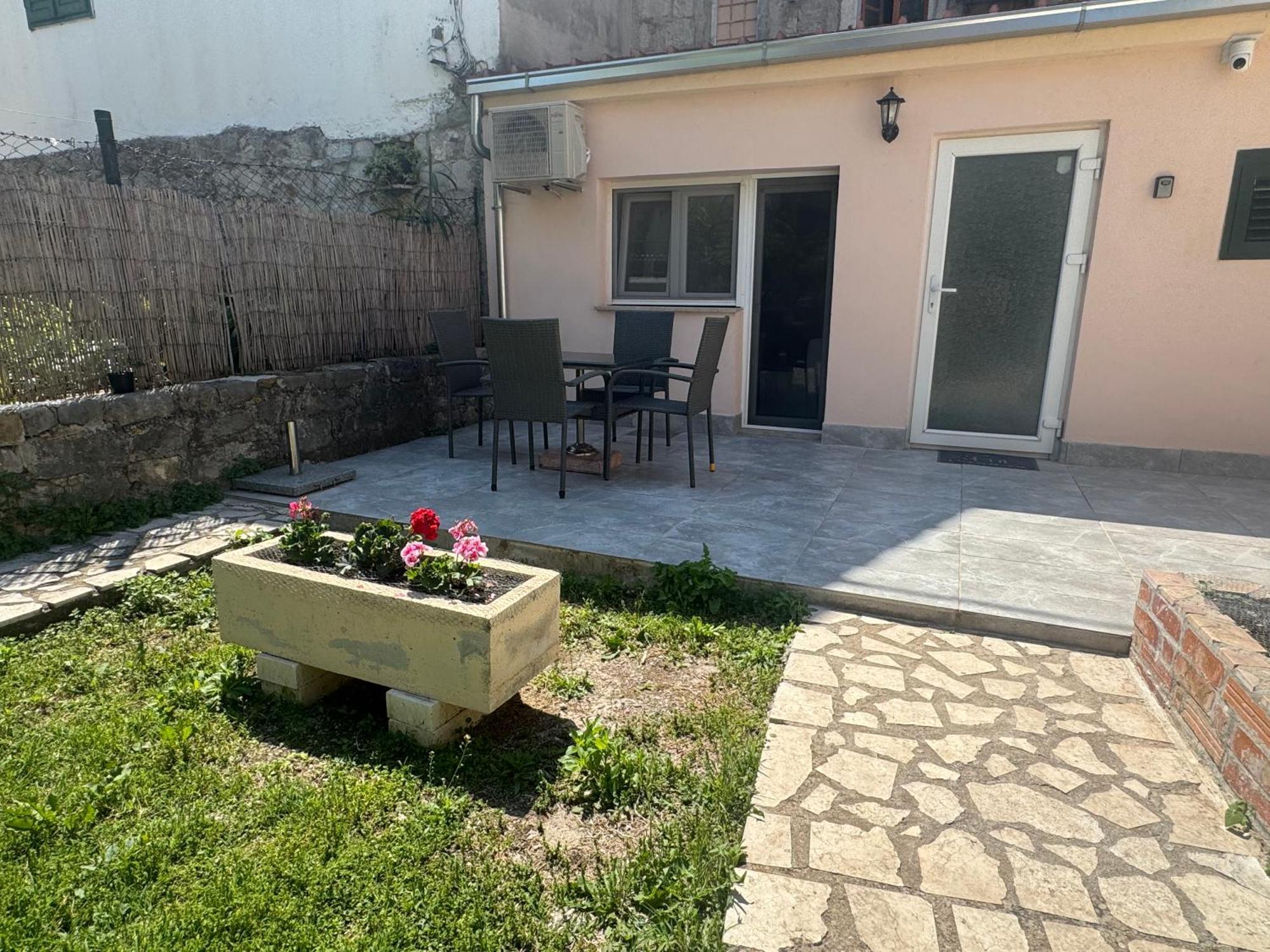 Dalmata Garden Split Apartment Bagian luar foto